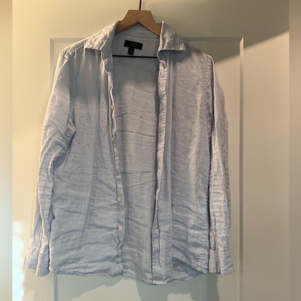 Men's light blue Linen button down